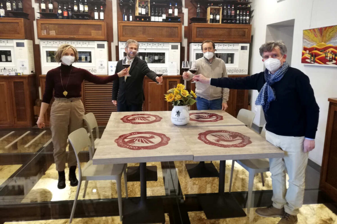 consorzio_nobile_pefc_legno_certificato Consorzio e PEFC Italia insieme per sostenere un nuovo percorso di sostenibilità che passa attraverso l’utilizzo di legno certificato.