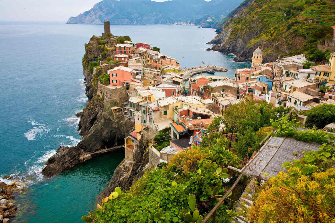 turismo straniero estate 2021 Le stime di Demoskopika rilanciano le ambizioni degli operatori turistici, soprattutto balneari, chiamati ad assicurare i loro servizi nel pieno rispetto della normativa antipandemica.