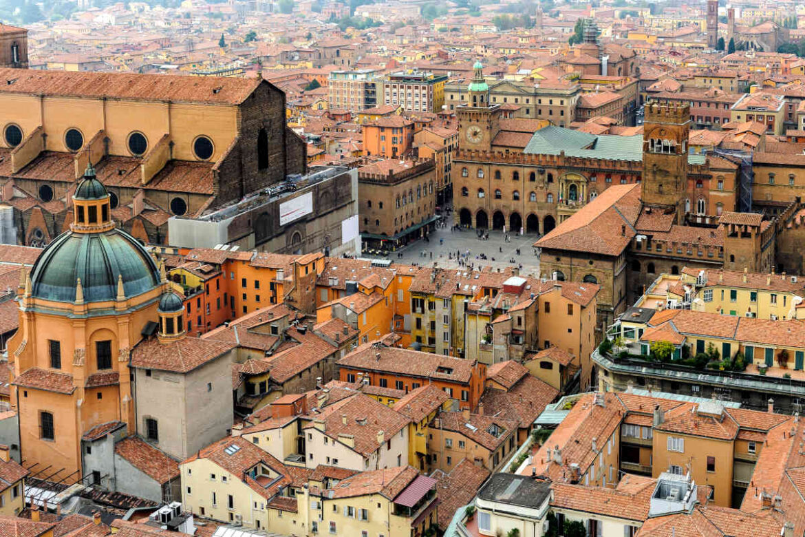 tramonto_divino_2021_emilia_romagna Per la sedicesima edizione del tour tra le eccellenze regionali. Partenza il 29 luglio da Cervia, per un viaggio in sette tappe che si concluderà a novembre a Bologna.