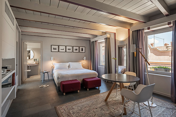 UVE_Rooms__Wine_Bar_-_De_Luxe_Room_NEBBIOLO_BB