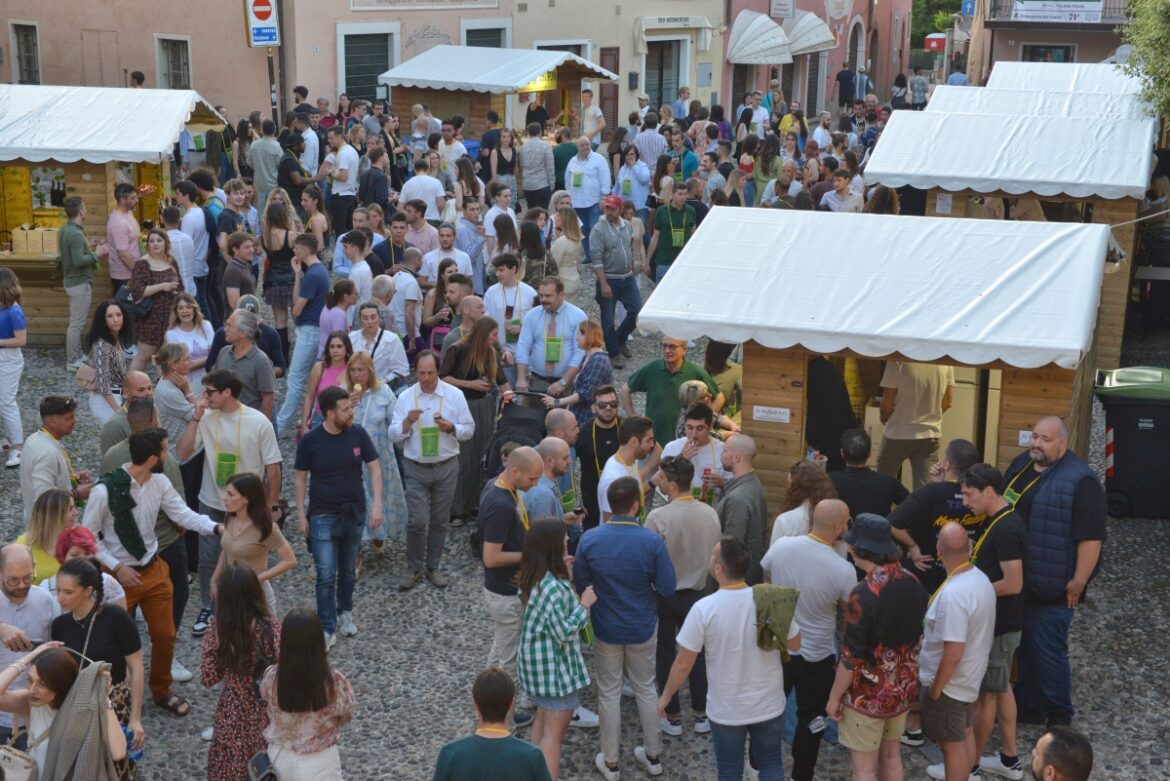 Garda in festa per la fiera del vino di Polpenazze