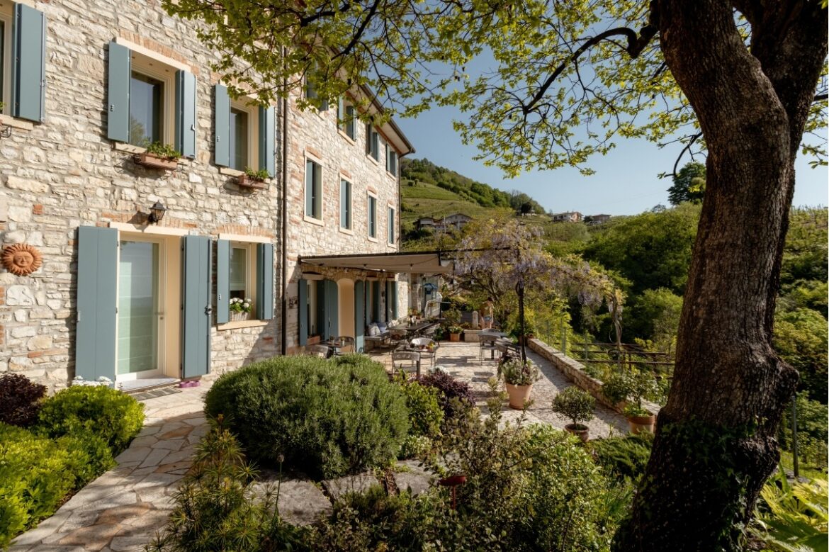 Gabe accoglie i wine lovers sulle colline del Prosecco